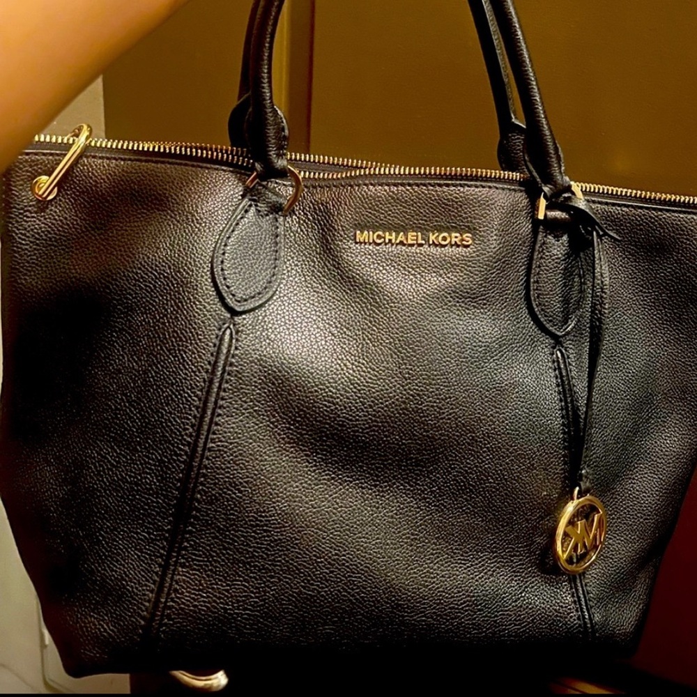 Michael Kors Authentic bag!